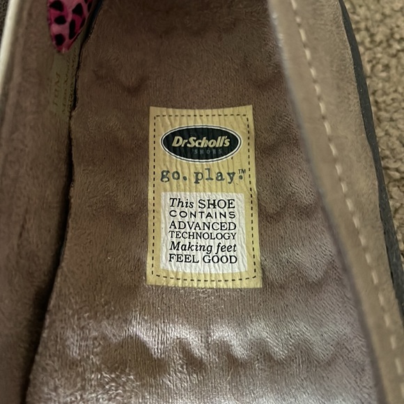 Dr Scholls flats. In great shape and in like new condition! - Picture 2 of 4